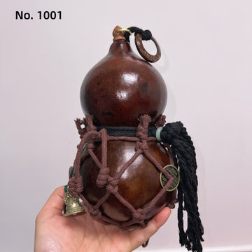 [New Release] Handcrafted Urushi Gourd Bottle – Brown – Exact Piece Shown