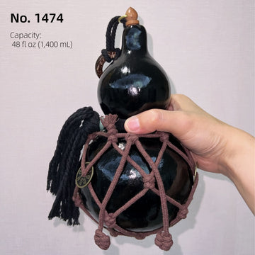 Small Batch #07 – Handcrafted Urushi Gourd Bottle – Black – Exact Piece Shown