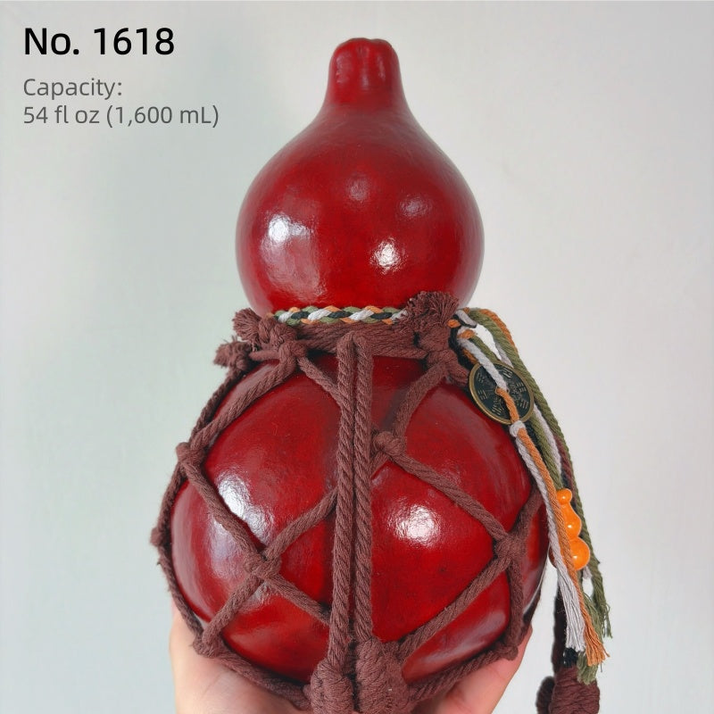 Petite série n°09 – Gourde en laque Urushi artisanale – Rouge – Pièce unique présentée