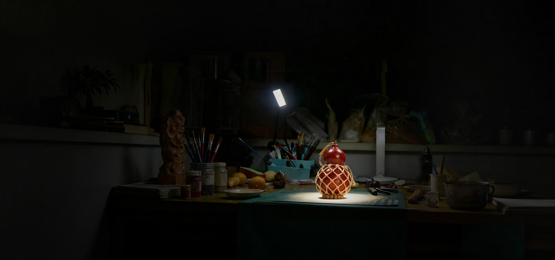 Real gourd drinking bottle with urushi lacquer, inspired by traditional Chinese and Japanese gourd water bottle history1621243260e1af0c20-0