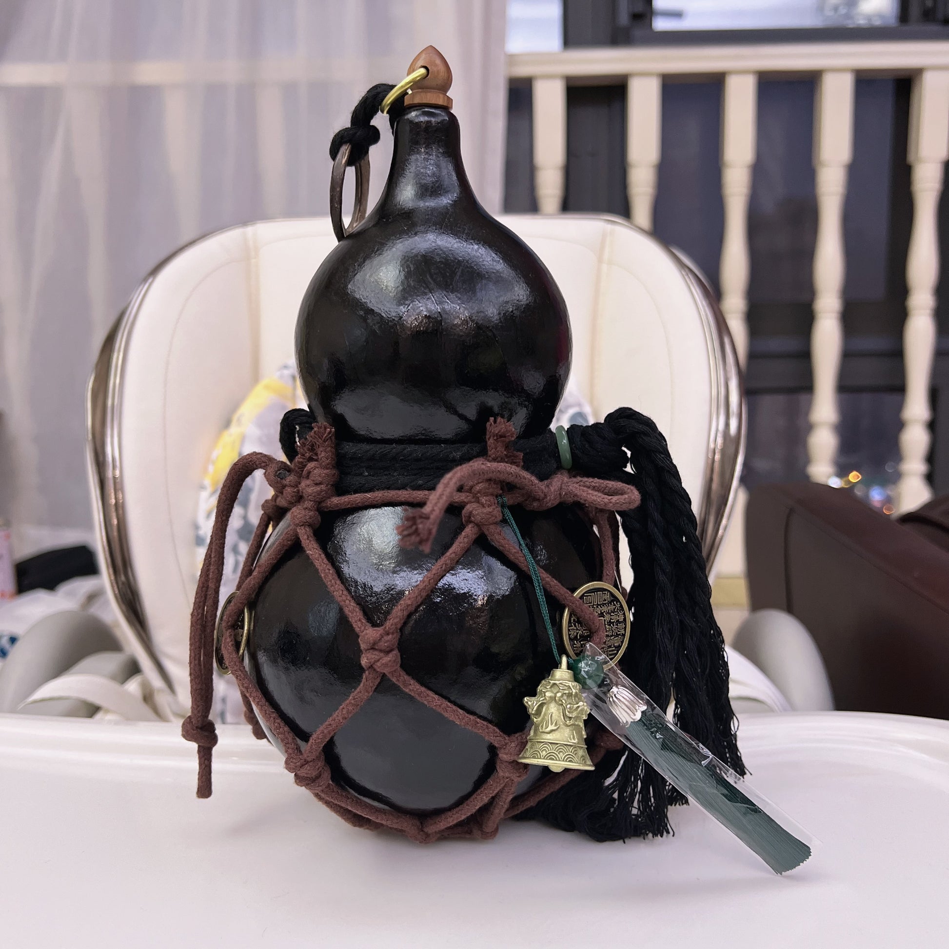 Traditional gourd water bottle reflecting the history of gourd drinking vessels