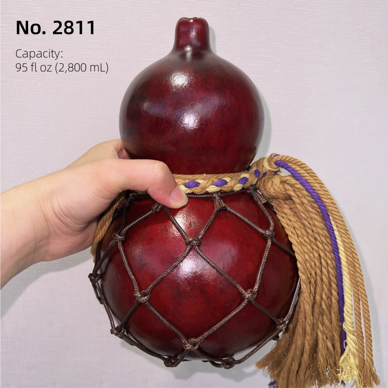 Wukong-Inspired Handcrafted Urushi Gourd Bottle