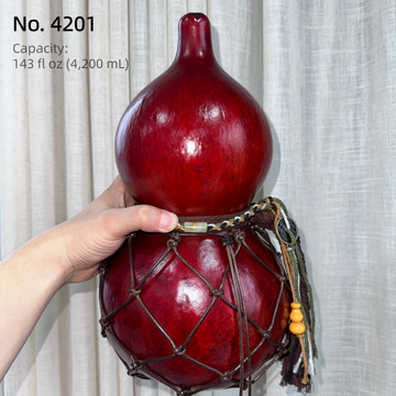 Titan Collection — Handcrafted Urushi Gourd Bottle — Exact Piece Shown