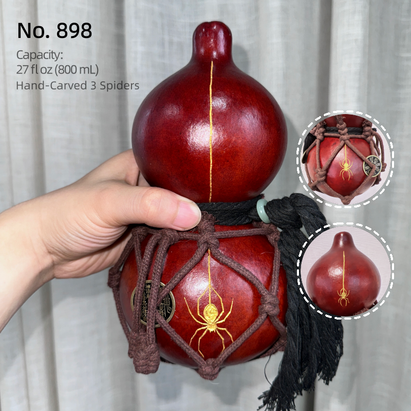 Spider Collection — Hand-Carved Urushi Gourd with Triple Spider Carving